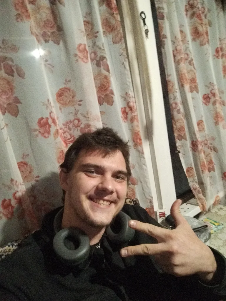 Денис